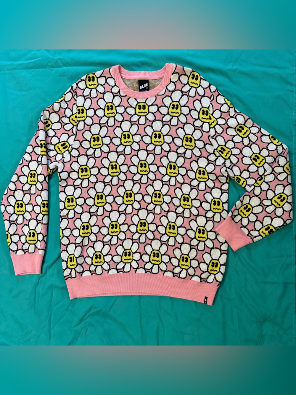 A-Lab Pink Smiley Face Daisy Knit Sweater - Large